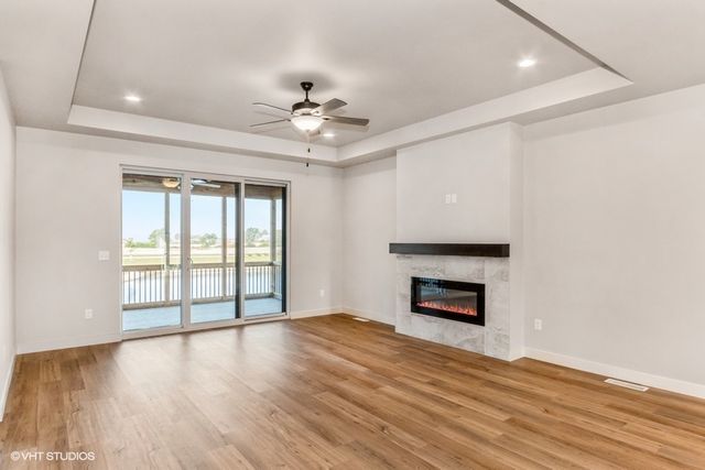 789 Clover Hill Drive, North Liberty, IA 52317