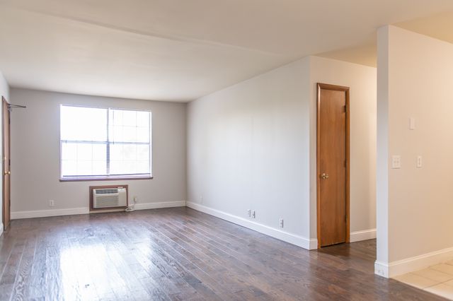 2530 Sharondale Dr Apt B7, Nashville, TN 37215