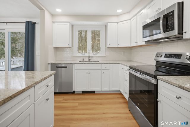 9 Wheelock Road, Ellington, CT 06029