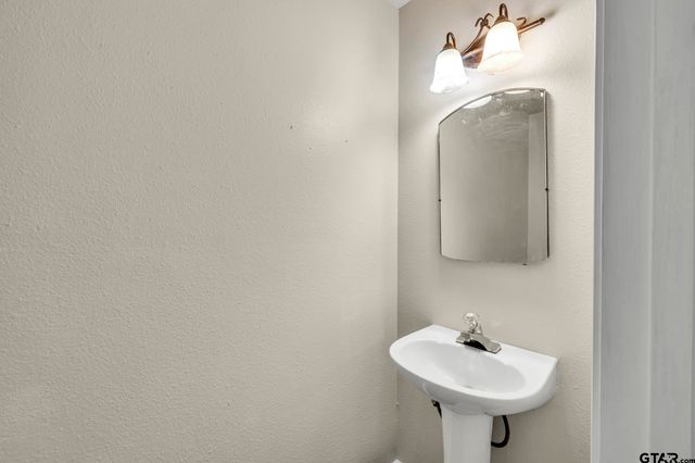 289 Private Road 7819, Hawkins, TX 75765