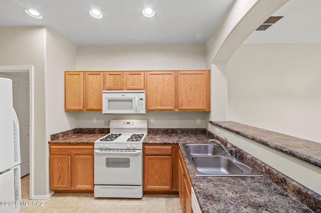 11856 W Fontenelle Drive, Marana, AZ 85653