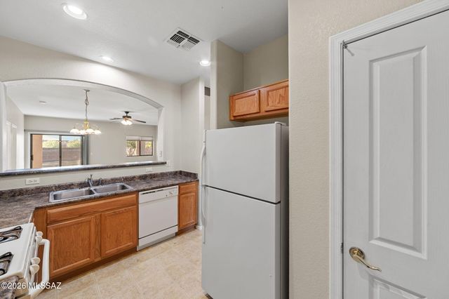 11856 W Fontenelle Drive, Marana, AZ 85653