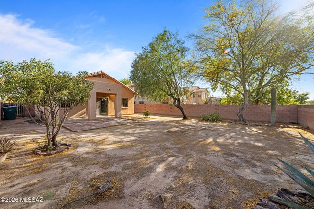 11856 W Fontenelle Drive, Marana, AZ 85653