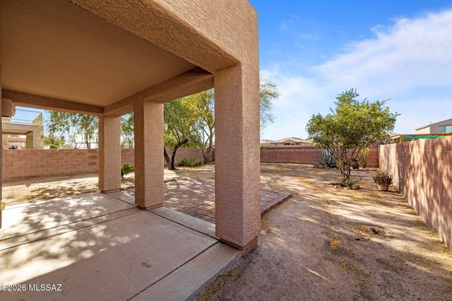 11856 W Fontenelle Drive, Marana, AZ 85653