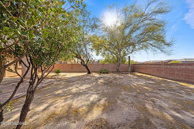 11856 W Fontenelle Drive, Marana, AZ 85653