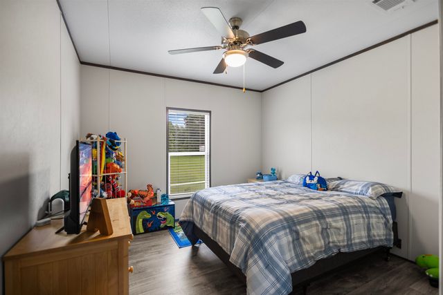 8813 County Road 454 S, Henderson, TX 75654