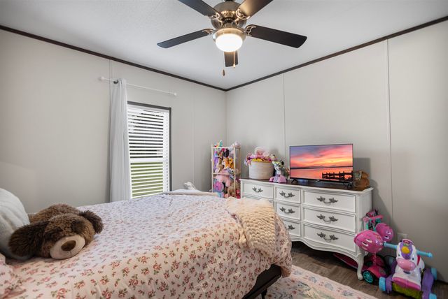 8813 County Road 454 S, Henderson, TX 75654