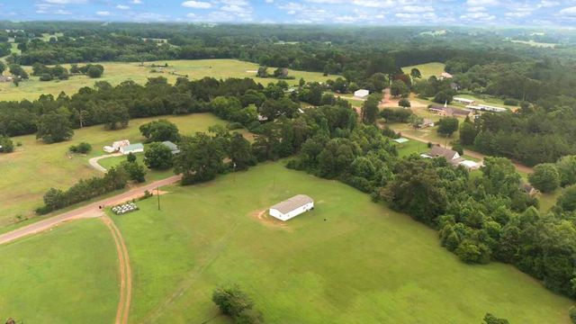 8813 County Road 454 S, Henderson, TX 75654