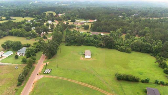 8813 County Road 454 S, Henderson, TX 75654