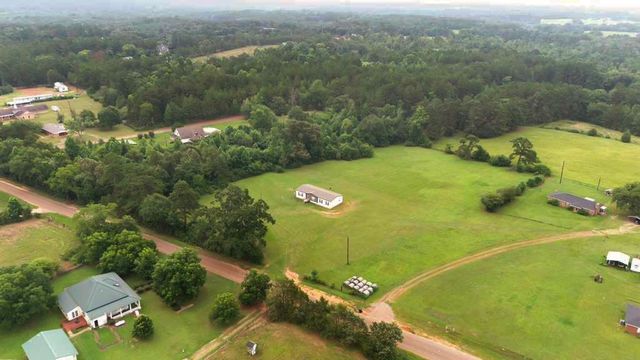 8813 County Road 454 S, Henderson, TX 75654