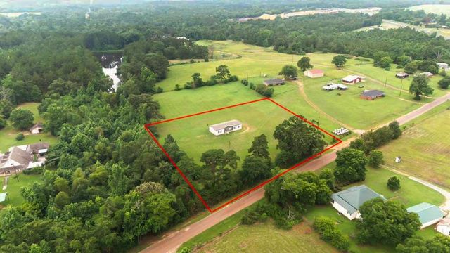 8813 County Road 454 S, Henderson, TX 75654