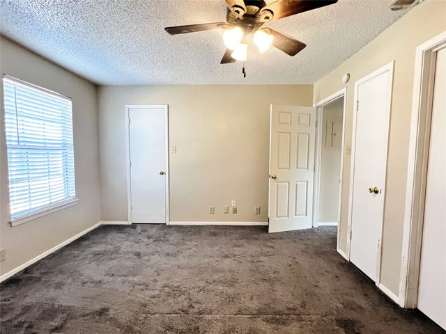 929 W Hickory Street A15, Denton, TX 76201