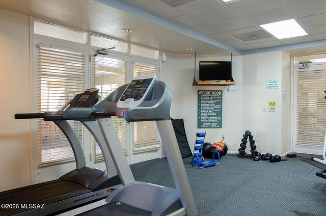 101 S Players Club Drive APT 1104, Tucson, AZ 85745