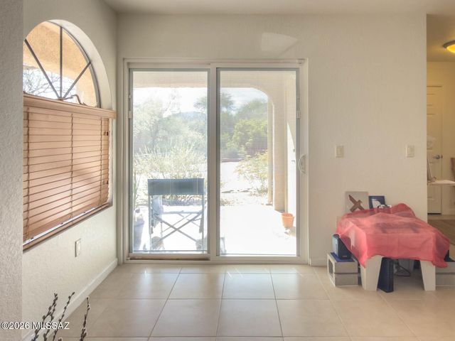 101 S Players Club Drive APT 1104, Tucson, AZ 85745