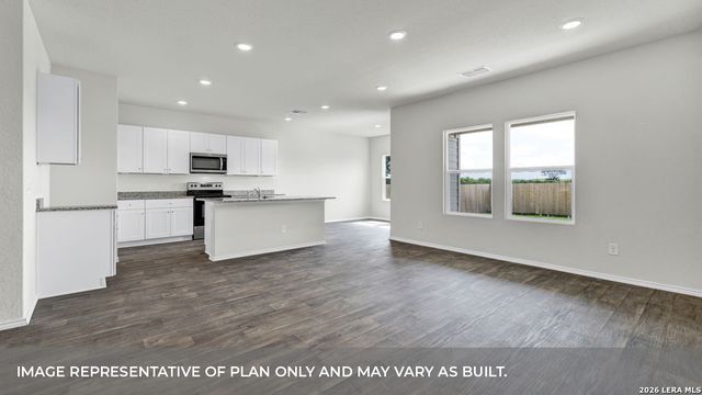 469 COTTONMOUTH LANE, Seguin, TX 78155
