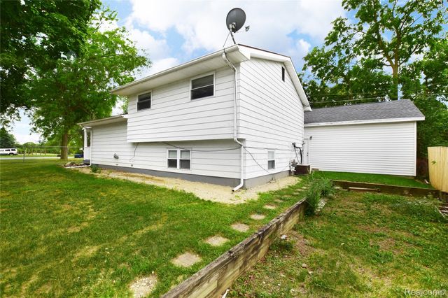 5825 Branch Road, Flint, MI 48506