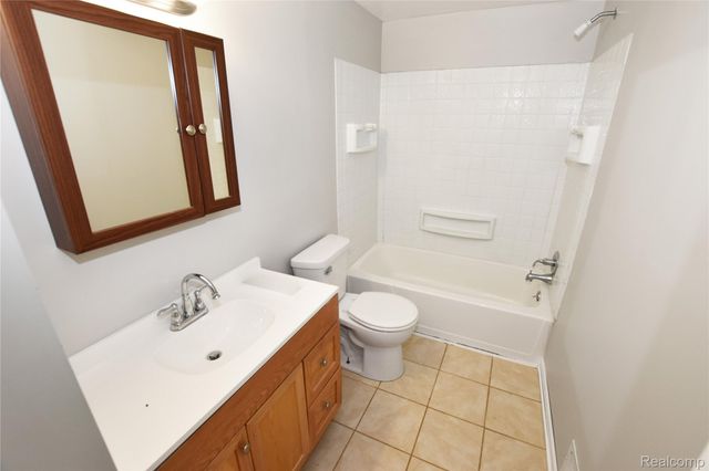 5825 Branch Road, Flint, MI 48506