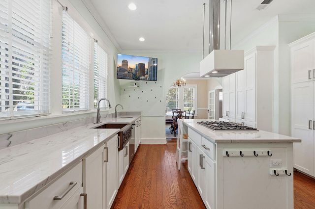 1232 Spruce ST, Lockhart, TX 78644