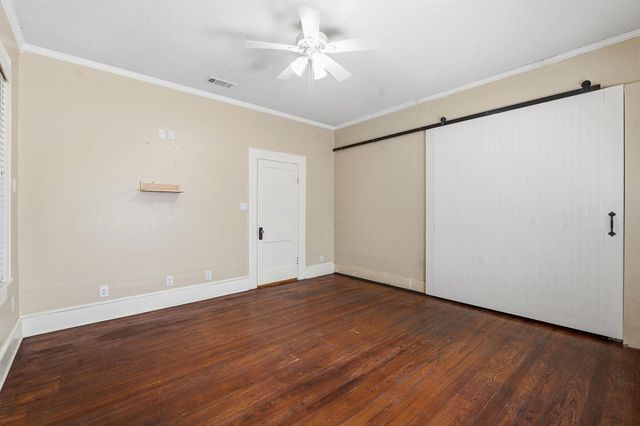 1232 Spruce ST, Lockhart, TX 78644