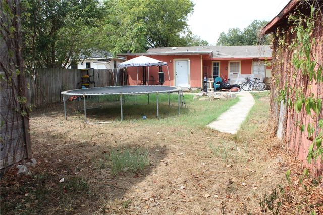 1113 Ebert Ave, Austin, TX 78721