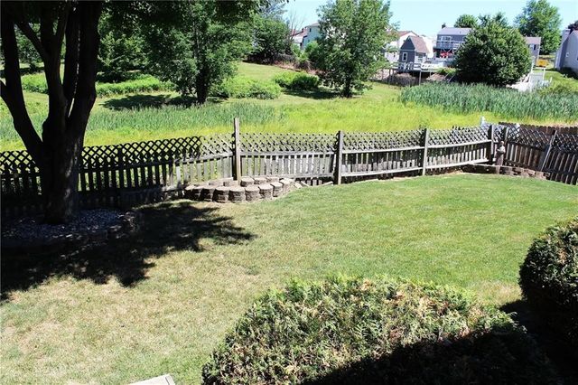 2902 MARCELLA Drive, Erie, PA 16506