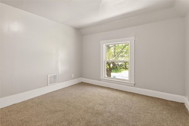 18 6th Street, Rochester, NY 14605