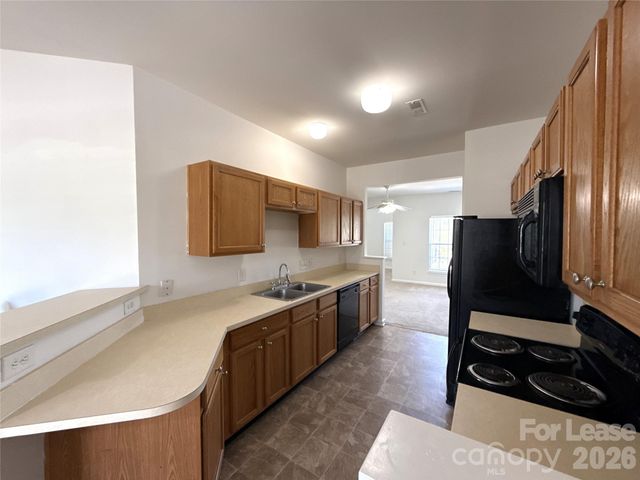 4237 Coulter Crossing, Charlotte, NC 28213