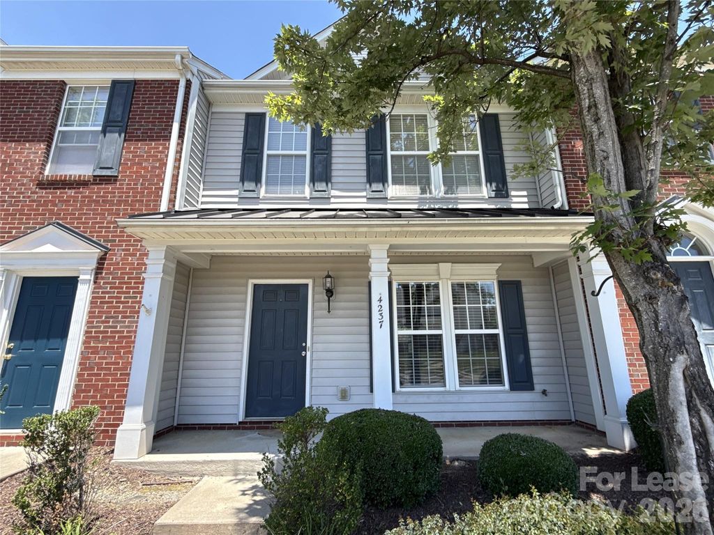 4237 Coulter Crossing, Charlotte, NC 28213