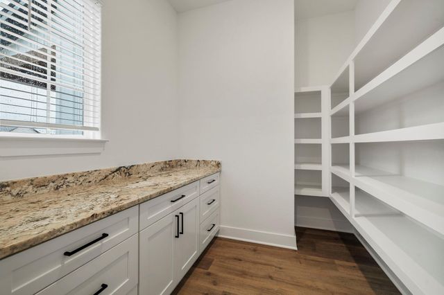 5604 Marigold Mile Drive, Magnolia, TX 77354