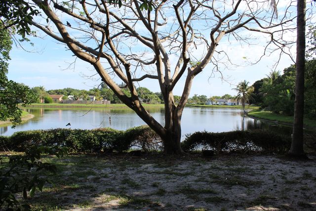 7427 Pinedale Drive, Boynton Beach, FL 33436