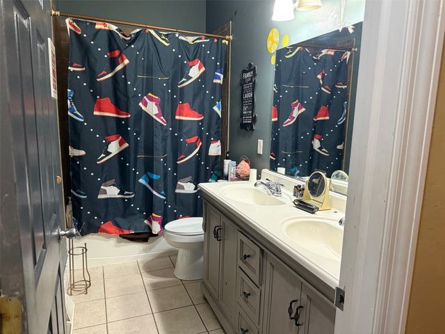 3920 PIN OAK Court, Girard, PA 16417