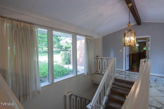 479 Holston Drive, Blountville, TN 37617