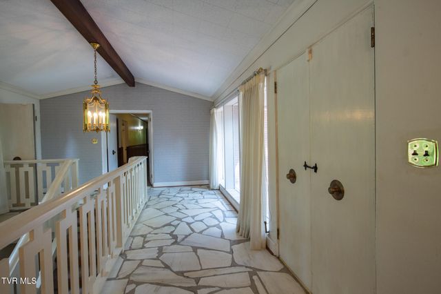 479 Holston Drive, Blountville, TN 37617