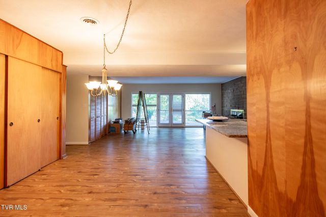 479 Holston Drive, Blountville, TN 37617