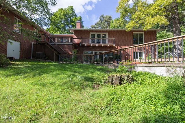 479 Holston Drive, Blountville, TN 37617