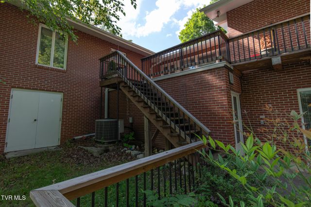 479 Holston Drive, Blountville, TN 37617