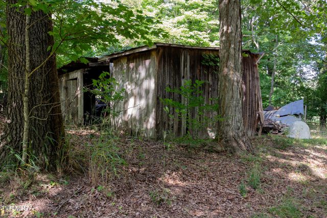 479 Holston Drive, Blountville, TN 37617