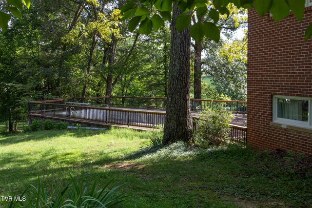 479 Holston Drive, Blountville, TN 37617