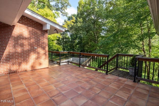 479 Holston Drive, Blountville, TN 37617