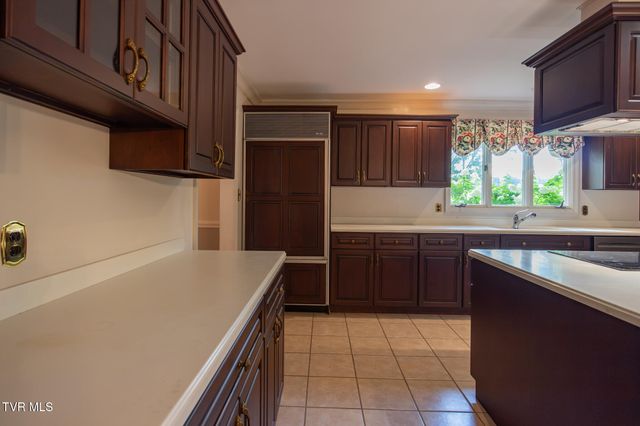 479 Holston Drive, Blountville, TN 37617