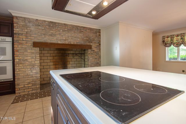 479 Holston Drive, Blountville, TN 37617