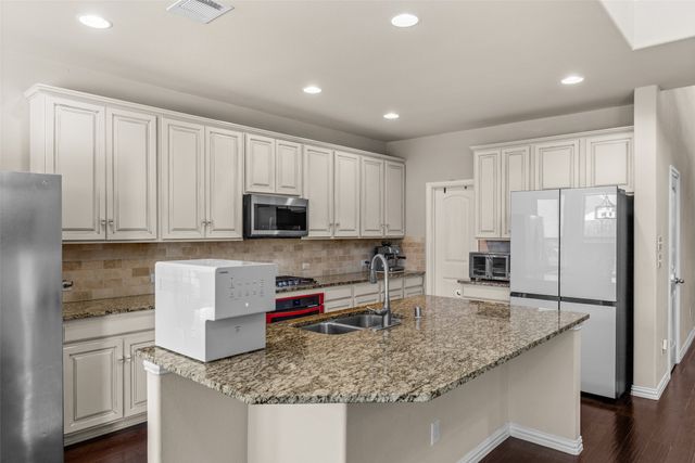 3305 Knoll Pines Road, Denton, TX 76208