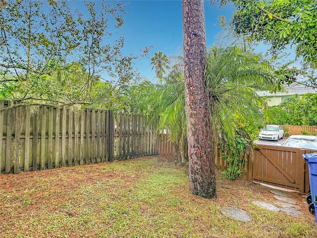 14732 PINE GLEN CIRCLE, Lutz, FL 33559