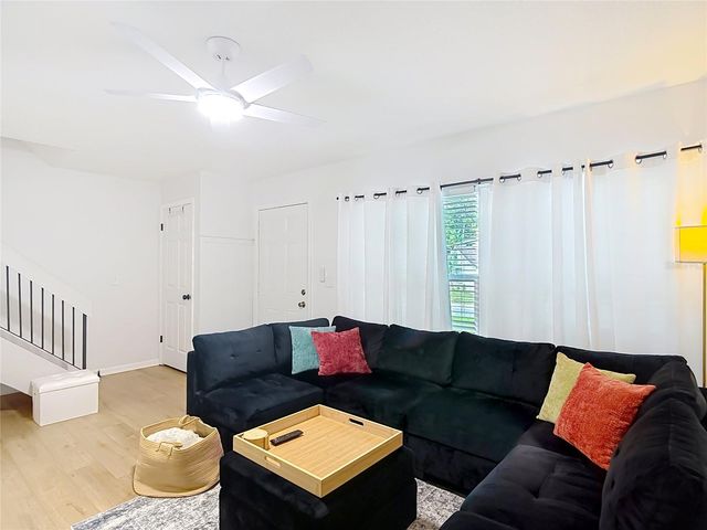 14732 PINE GLEN CIRCLE, Lutz, FL 33559