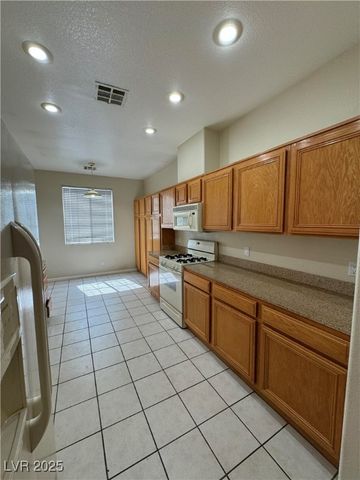1392 Baja Grande Avenue, Henderson, NV 89012