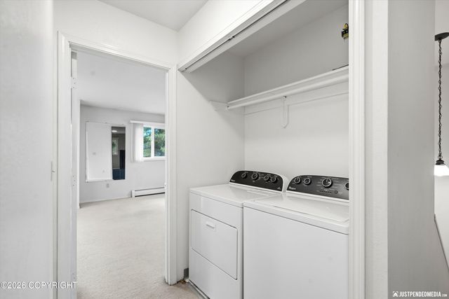 3516 W 43rd Avenue, Anchorage, AK 99517