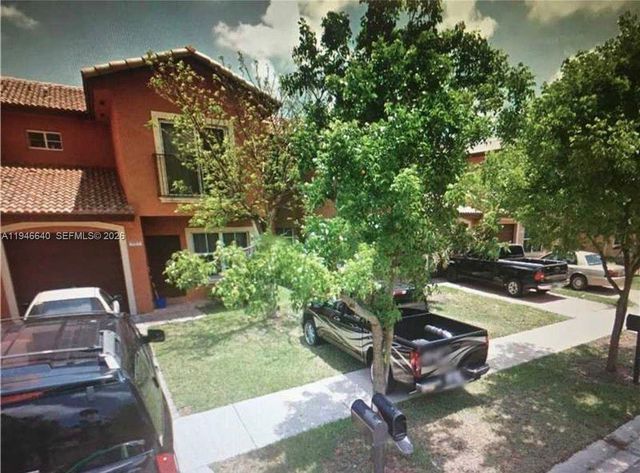 909 SW 6th Pl, Florida City, FL 33034