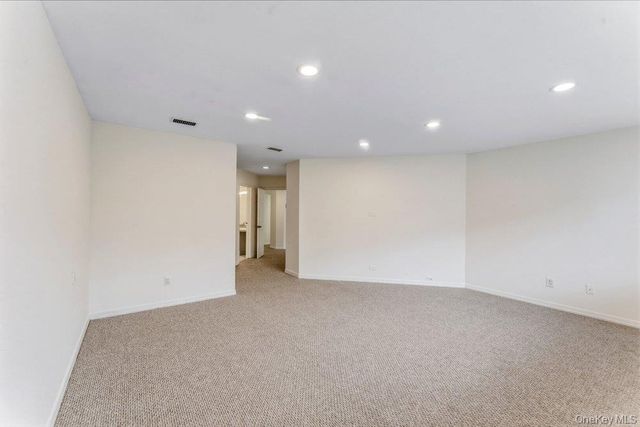 124 Foxwood Drive, Jericho, NY 11753