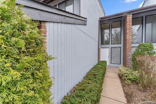 124 Foxwood Drive, Jericho, NY 11753