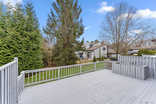 124 Foxwood Drive, Jericho, NY 11753